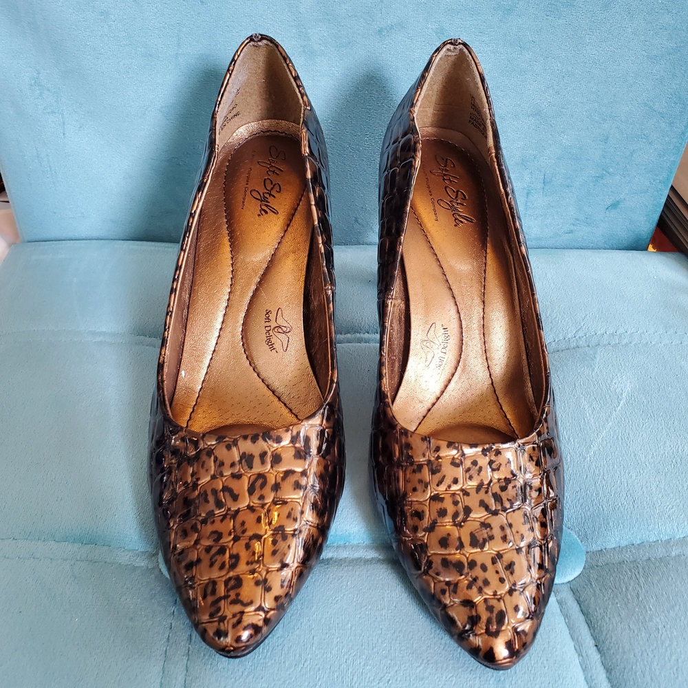 Soft Style - Animal Print Heels Size 7.5